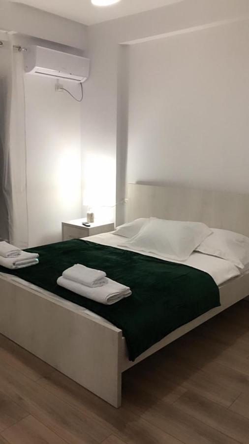 Ionian Apartments Вльора Екстер'єр фото