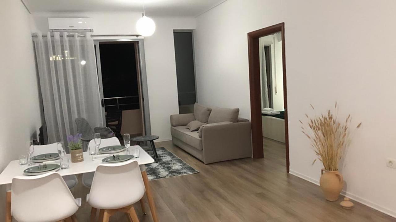 Ionian Apartments Вльора Екстер'єр фото