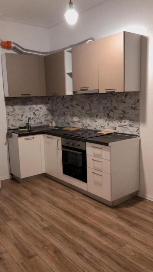 Ionian Apartments Вльора Екстер'єр фото