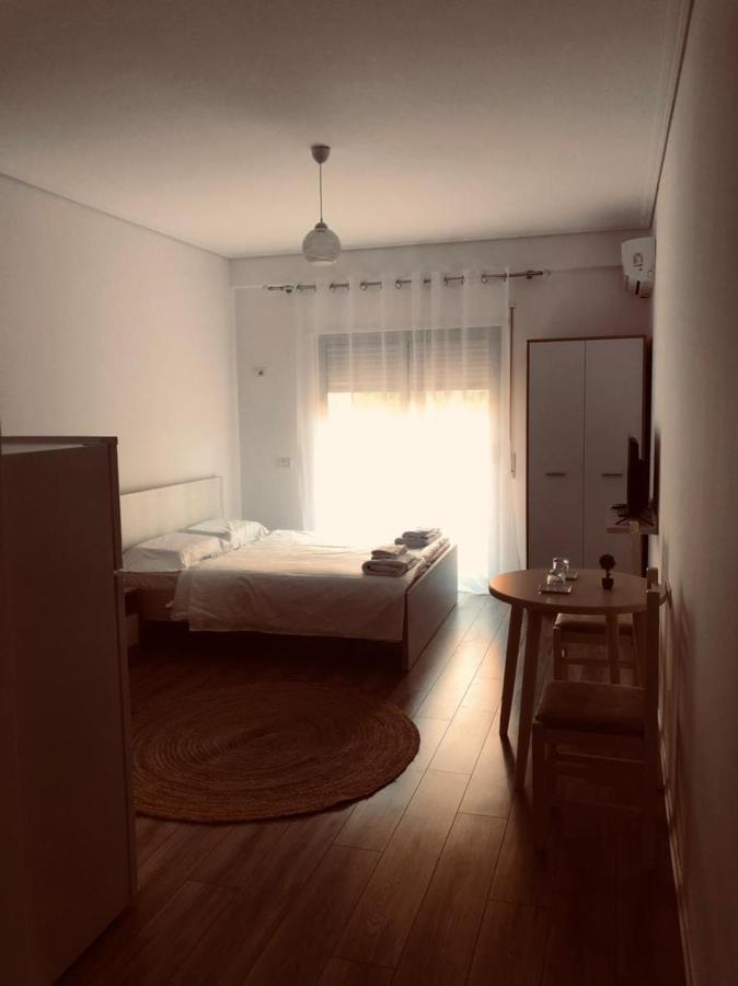 Ionian Apartments Вльора Екстер'єр фото
